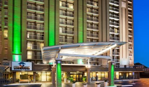 Nashville Hotels Near Vanderbilt University West End Stay At The Holiday Inn Nashville Vanderbilt Hotel